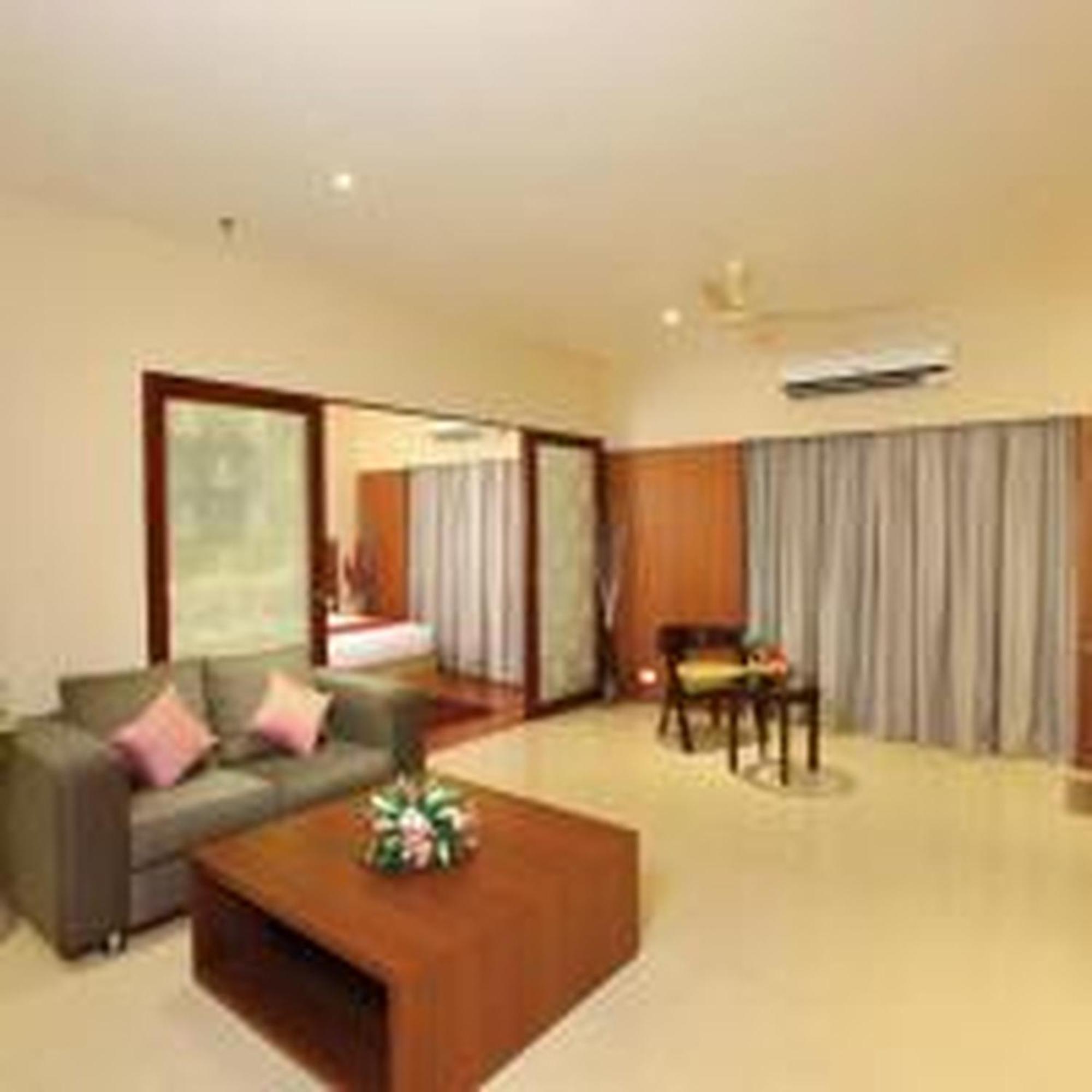 Jk Residency Cheruvathur Exterior foto